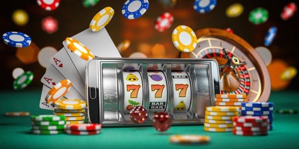 gamersberg টিম সদস্যরা একসাথে কাজ করছে
